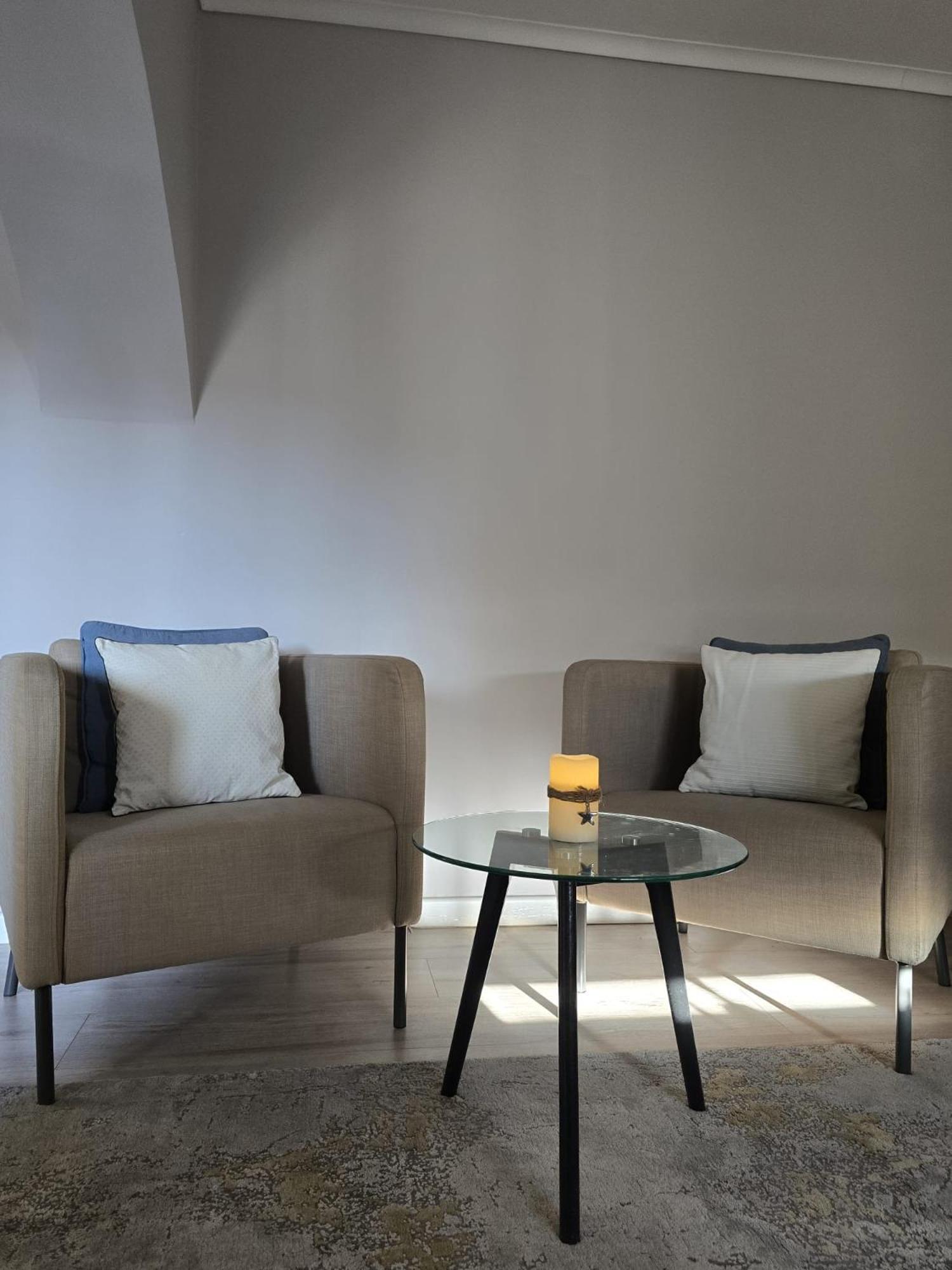 Romana Lahovary Studio Boekarest Buitenkant foto